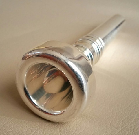Mouthpiece 探しの旅 新・旧 二つのBACH VINCENT BACH 5AFL