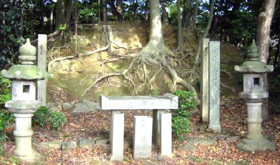小野妹子の墓