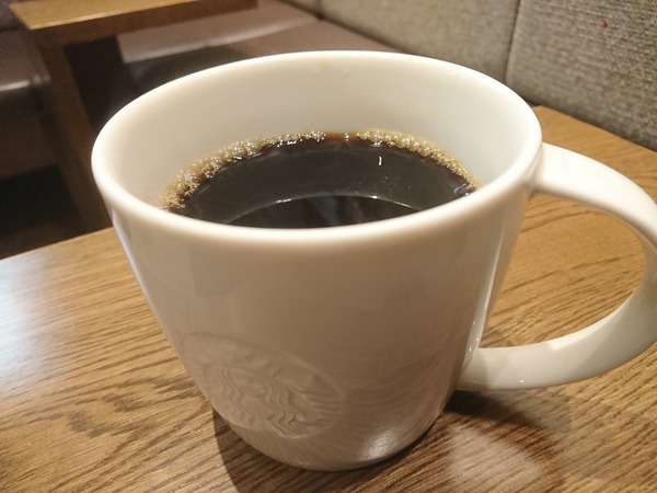 有楽町ビルにはスタバが2軒ある