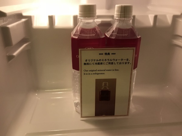 3163