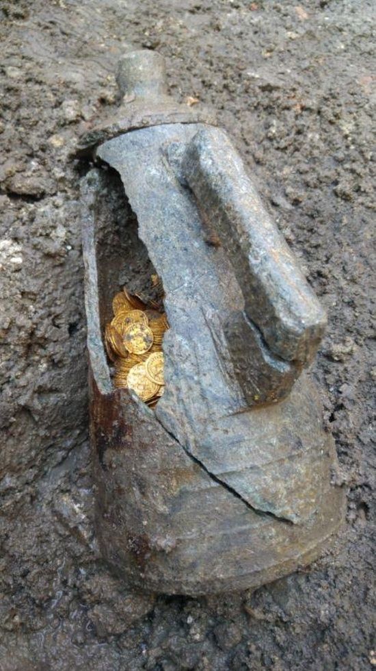 italy_roman_gold_02