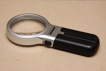 magnifier08