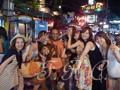 プーケット夜遊びツアーゴーゴーバー置屋
