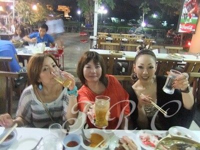 プーケット夜遊びツアーゴーゴーバー置屋