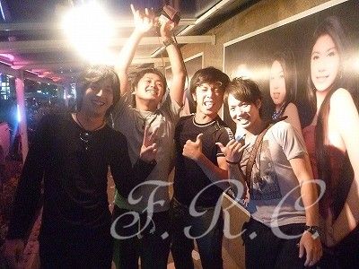 プーケット夜遊びツアーゴーゴーバー置屋
