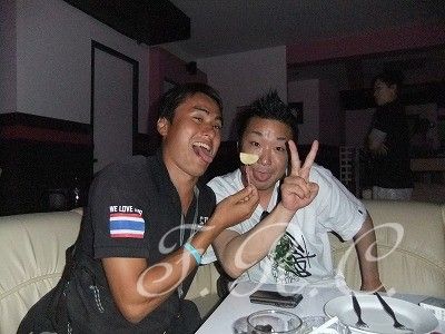 プーケット夜遊びツアーゴーゴーバー置屋