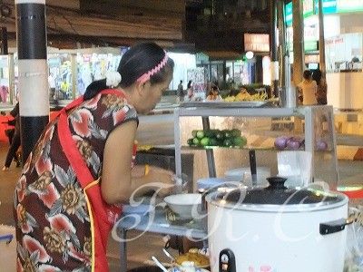 プーケット夜遊びツアーゴーゴーバー置屋