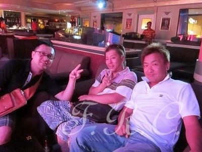 プーケット夜遊びツアーゴーゴーバー置屋