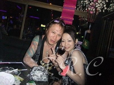 プーケット夜遊びツアーゴーゴーバー置屋