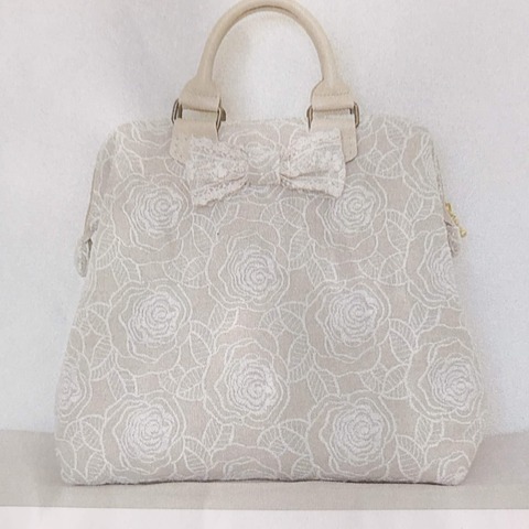 4B581765-E8A1-441C-8774-CE914E70540C