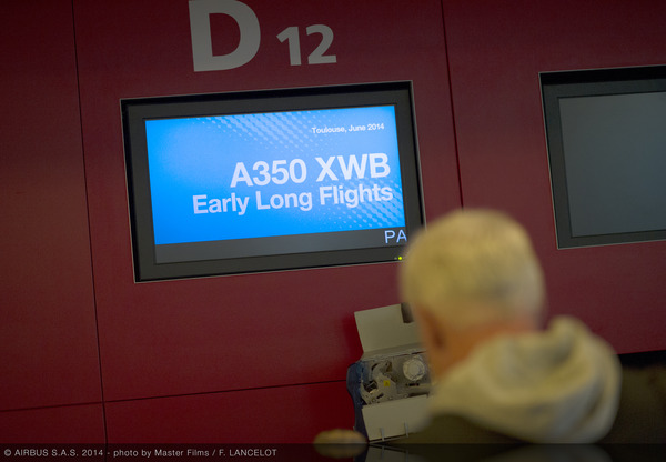 A350_XWB_ELF_1st_FLIGHT_BOARDING