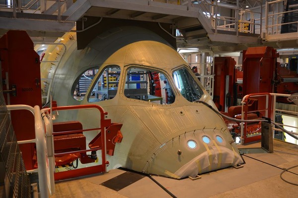 800x600_1443090668_A350-1000_1st_nose_fuselage_in_St_Nazaire