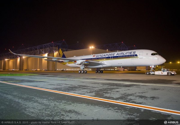800x600_1444815232_A350_XWB_Singapore_Airlines_paint_completed