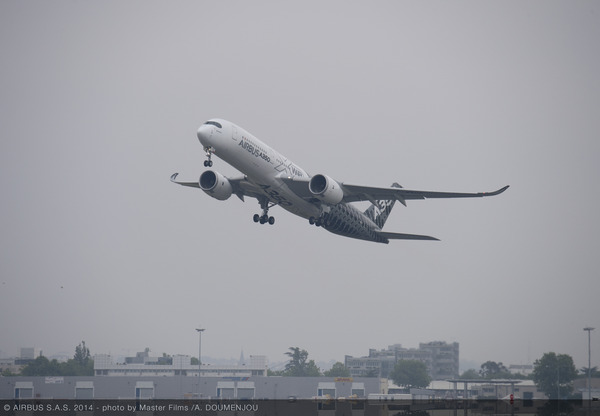 A350_XWB__-_ELF_1st_FLIGHT_TAKE_OFF__2_