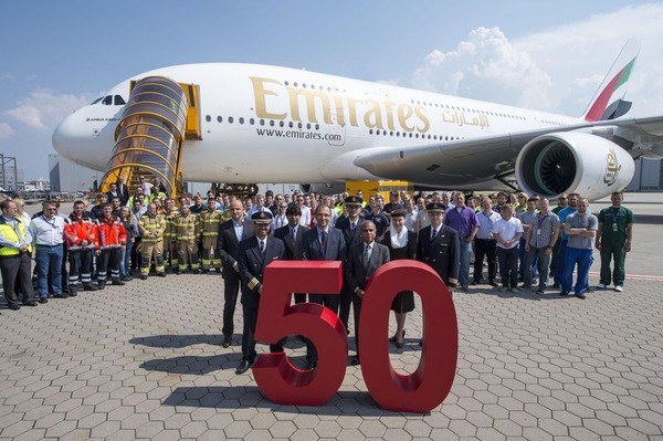 800x600_1404979245_A380_50th_Emirates_02