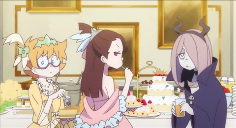 アンドリューとダイアナの会話に嫉妬するアッコ