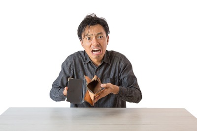 【悲報】ワイ、アッネにお金を管理されていてぐうキツい・・・