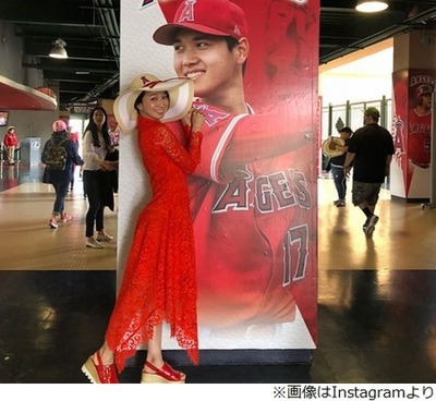 【MLB】川口春奈の次は…あのアイドルが! エンゼルス大谷を生観戦で大興奮wwwww