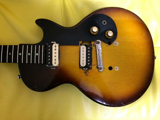 Gibson Melody Maker用ピックガード（メイプル）