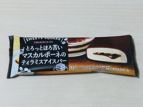 とろっとほろ苦いマスカルポーネのティラミスアイスバー