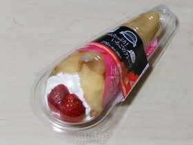 クリームたっぷり!いちごのクレープ