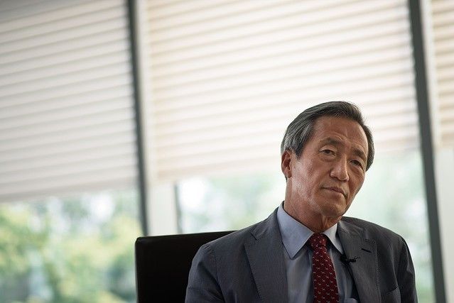 韓国の鄭夢準氏がFIFA会長選出馬へ、プラティニ氏を批判！スキャンダルに染まった信頼に値しない愚か者… 2ch「楽しい人ですね」「自己紹介かと思ったw」「韓国ワールドカップ優勝確定」