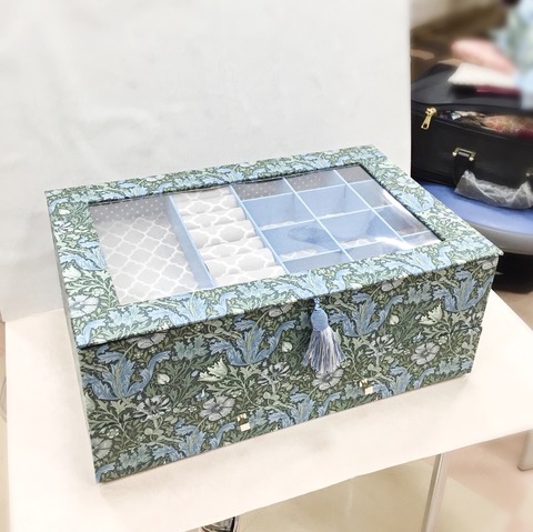カルトナージュ ボックス、3作品 八角形ハウス型のカルトナージュボックス｜Fairy tale pattern