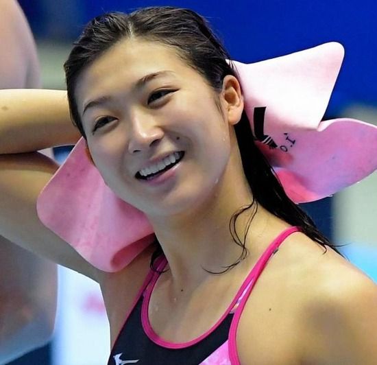 池江璃花子　乳首 透け透け過ぎて乳首や乳輪が丸見えになっちゃってるお姉さんのおっぱい - おっぱいの楽園♪