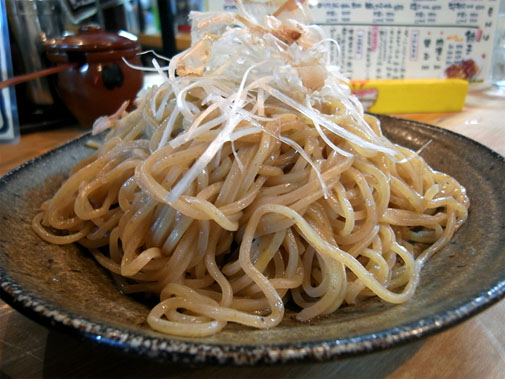 らーめん餃子専門店 まんねん 旨味醤油つけ麺(麺)