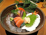 とも吉 お造り三種盛(シマアジ、サーモン、貝柱)