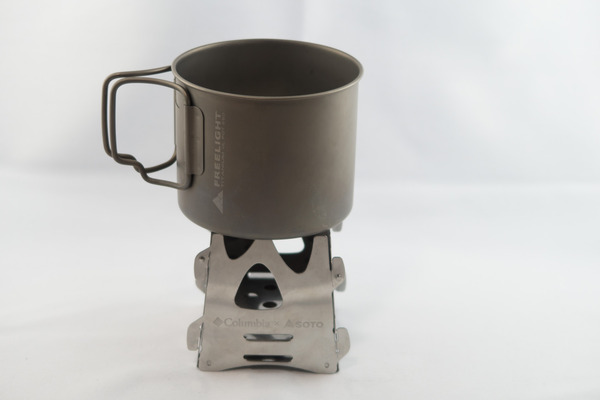 小さくても本格派 ～ Columbia × SOTO ミニ焚き火 : 山に野に川に呑みに