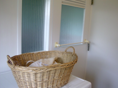 LAUNDRY BASKET