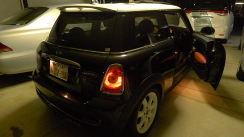 簡単】MINI(R56)のライセンス灯(ナンバー灯)のLED化&交換方法!! : 会長