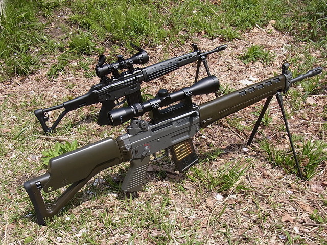 【絶版品】東京マルイ SG550-1 SIG550 ローダー　ガンバッグ付き 散歩がメインの89式とSG550の試射。 : りぅまるのにっき ﾂｳﾞｧｲ