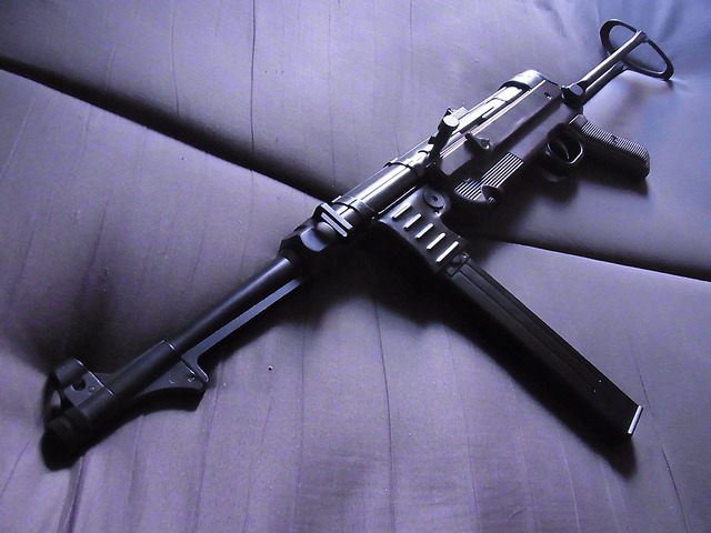 AGM MP40 そっこーバラしたった。 : りぅまるのにっき ﾂｳﾞｧｲ