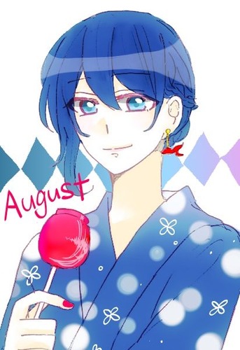 8月