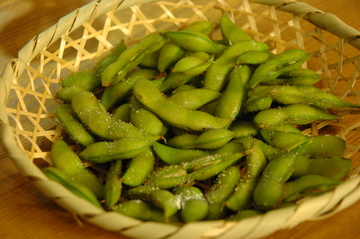 ゆでた茶豆