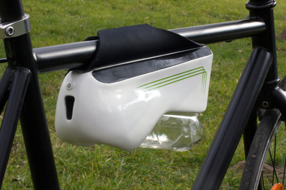 fontus-water-bottle-designboom04-750x499