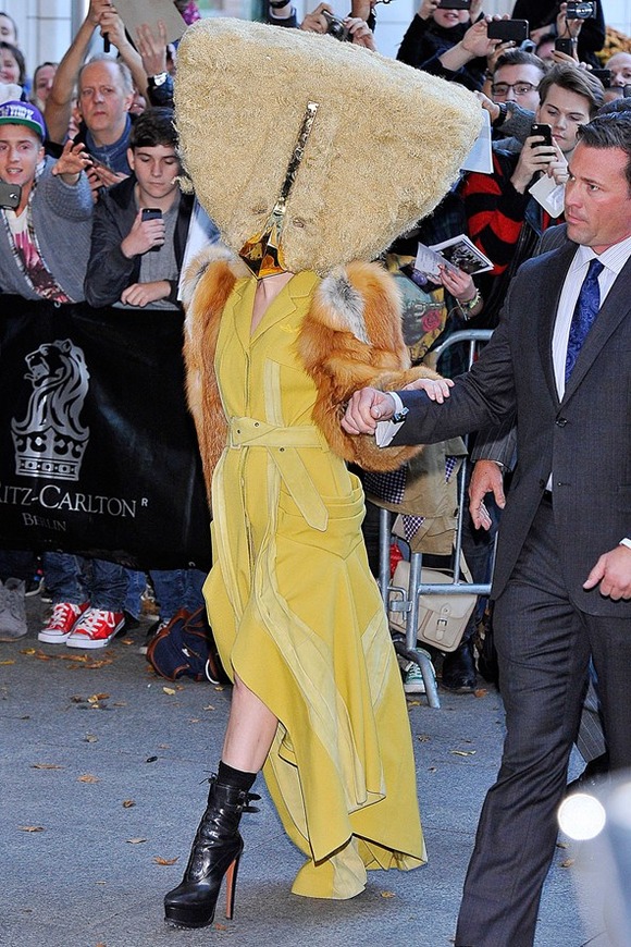 fury-gaga-10-outrageous-outfits-Lady-Gaga
