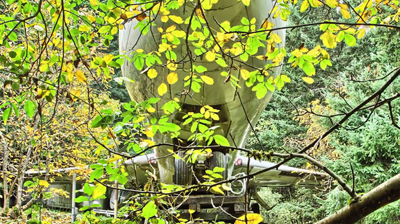 retired-boeing-727-recycled-home-bruce-campbell-3