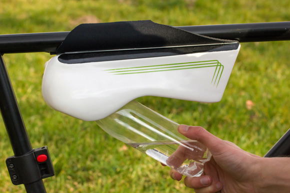 fontus-water-bottle-designboom03-750x499