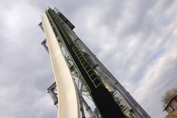 verruckt-schlitterbahn-tallest-waterslide-kansas-city-02-750x500