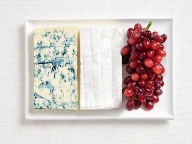 france-flag-made-from-food-600x450