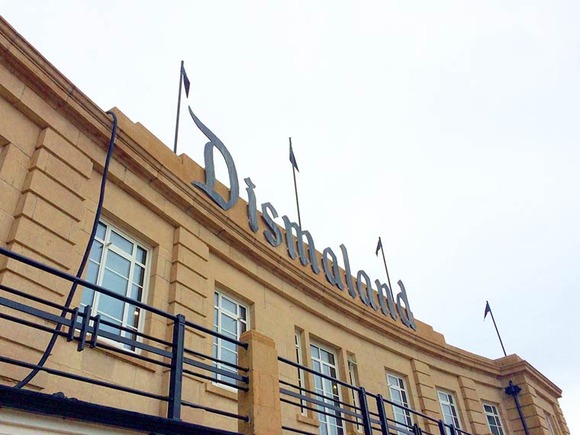 Dismaland-colossal-10