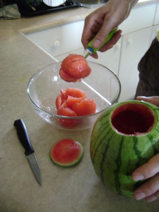 how_to_make_a_watermelon_keg_04