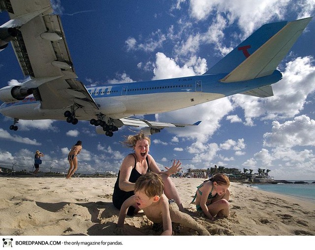plane-landing-maho-beach-4