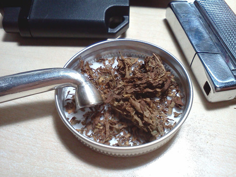 20170117-ryo-cohiba-cigarette-re-rolling-1