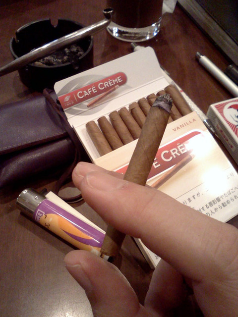 20170816-cigarillo-cafecrem-vanilla-4