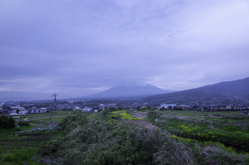 80車窓から富士山R0301789-Edit