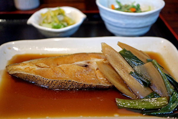 12カレイの煮付IMG_2296
